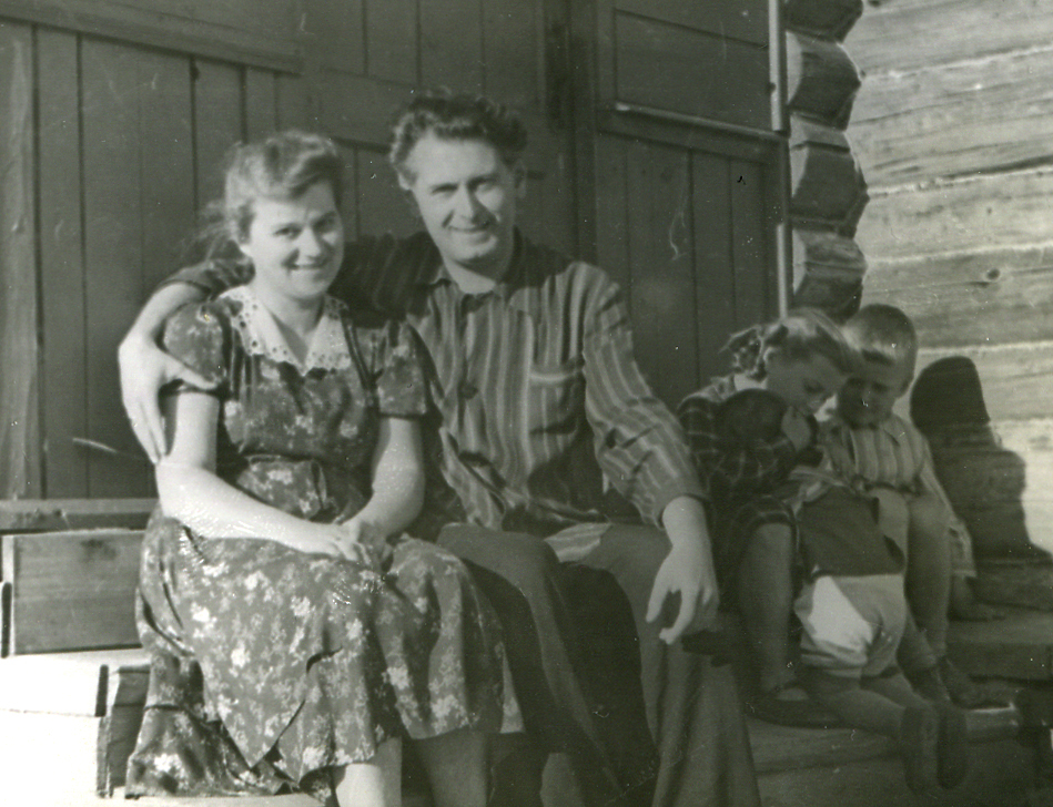 «Дед» Денис Семенов (Учин) «Дед» Денис Семенов (Учин)