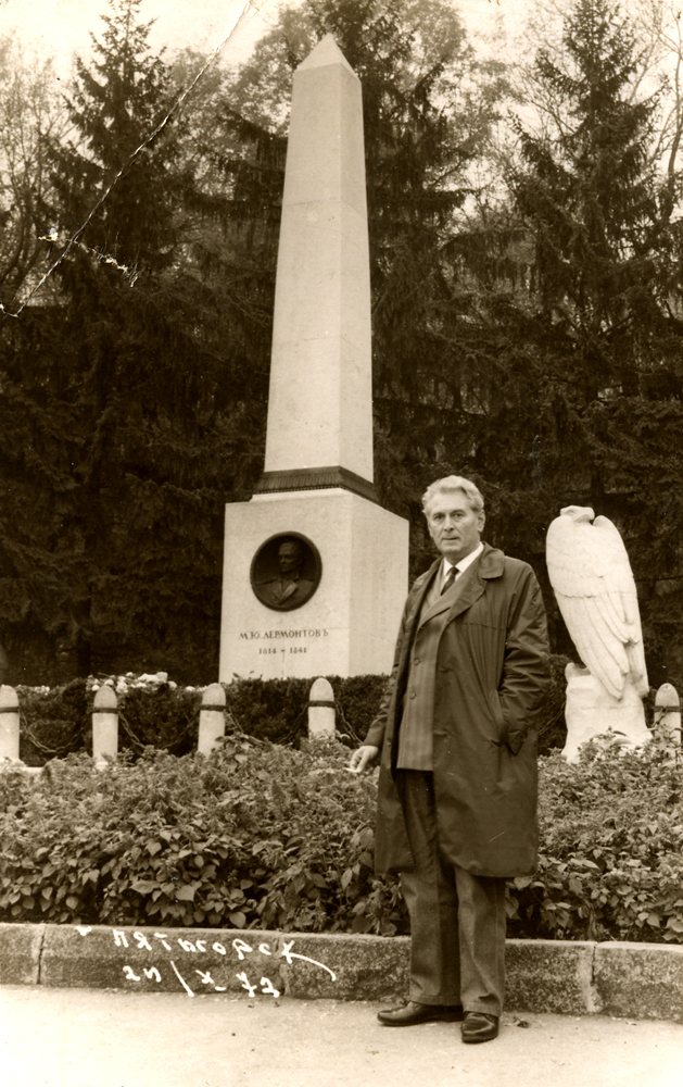 «Дед» Денис Семенов (Учин) «Дед» Денис Семенов (Учин)