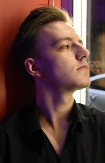 Эдуард Жарков Эдуард Жарков