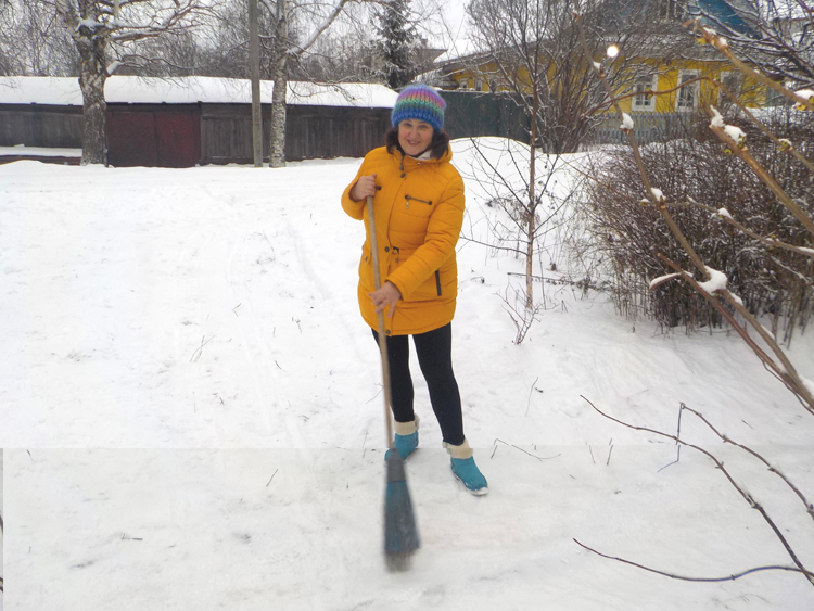 «Живу отпущенным добром» Евленья Виноградова «Живу отпущенным добром» Евленья Виноградова